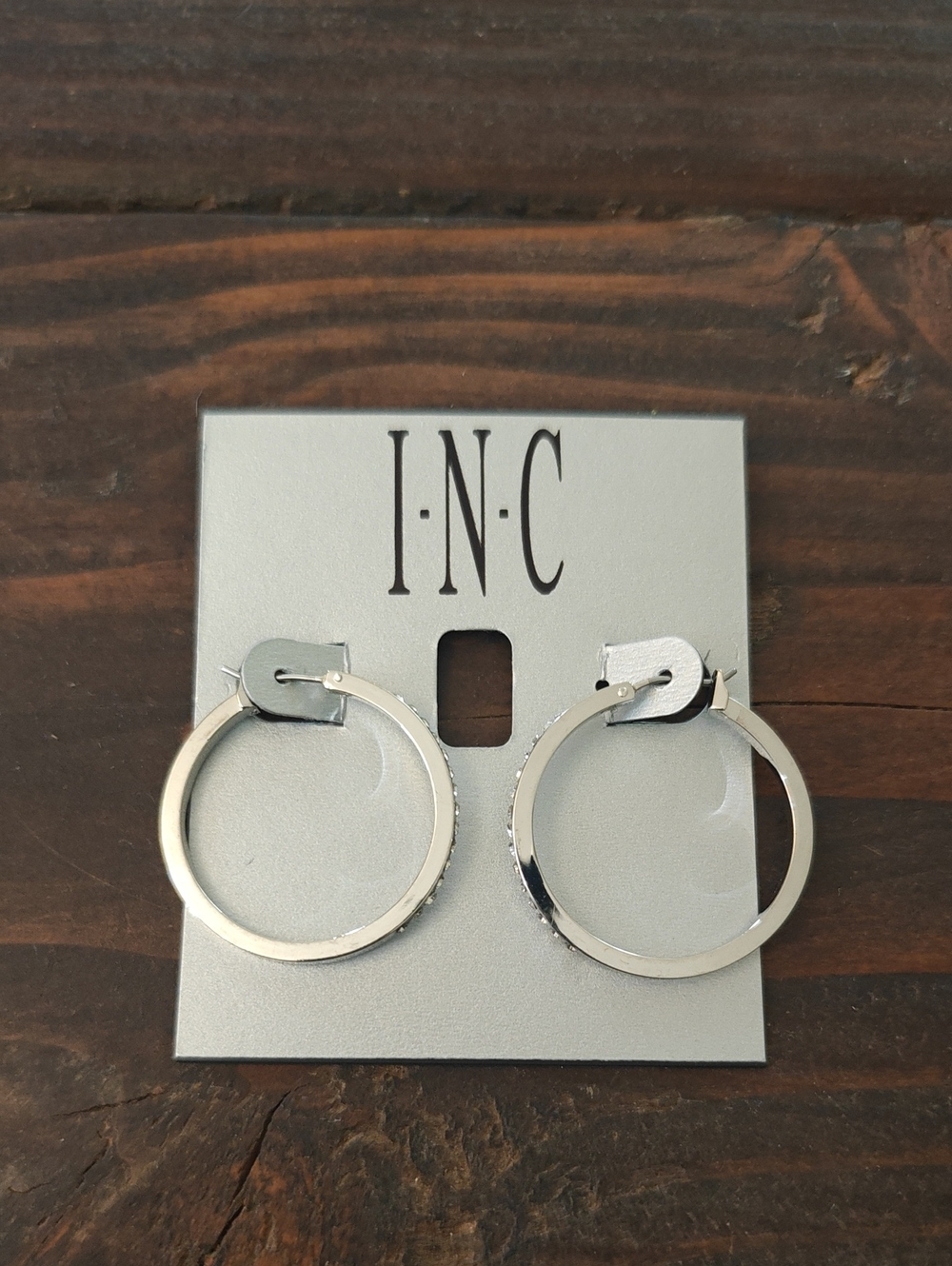 Silver Toned Hoop Earrings AA22 6793